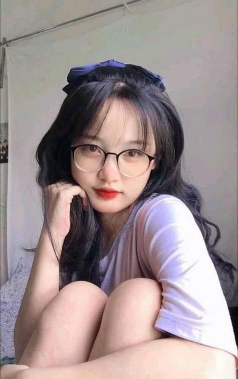 美女扒開尿口讓男人玩