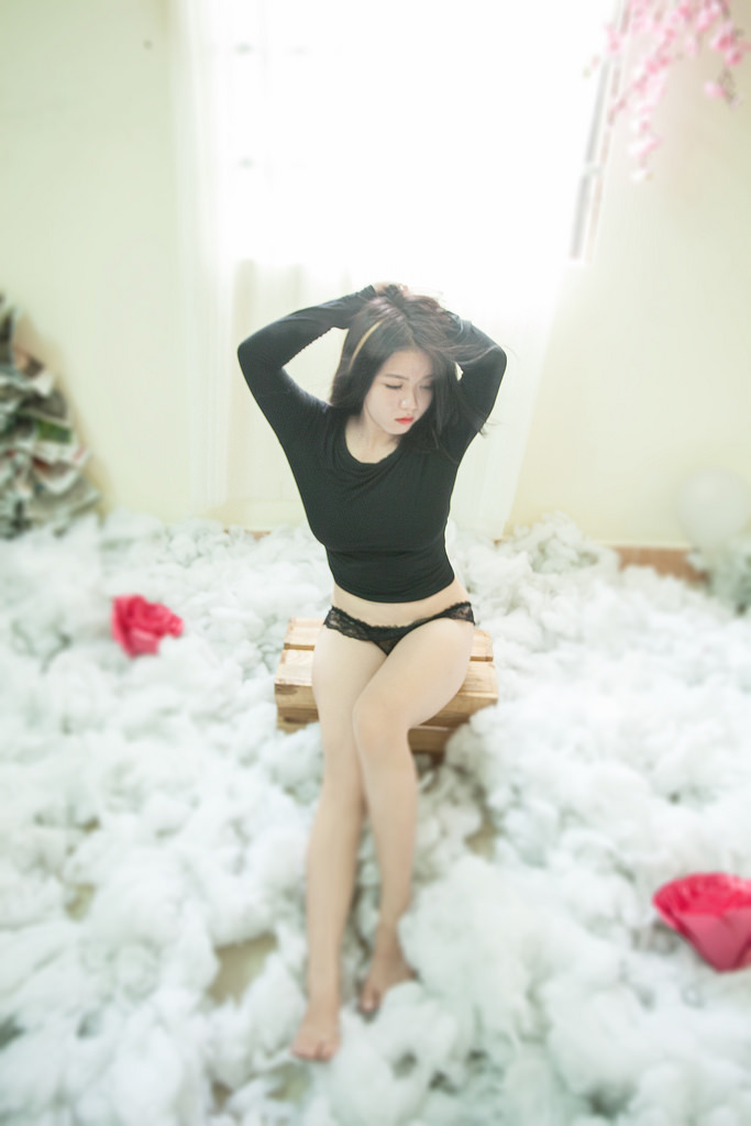 吊侵犯の奶水授乳視頻