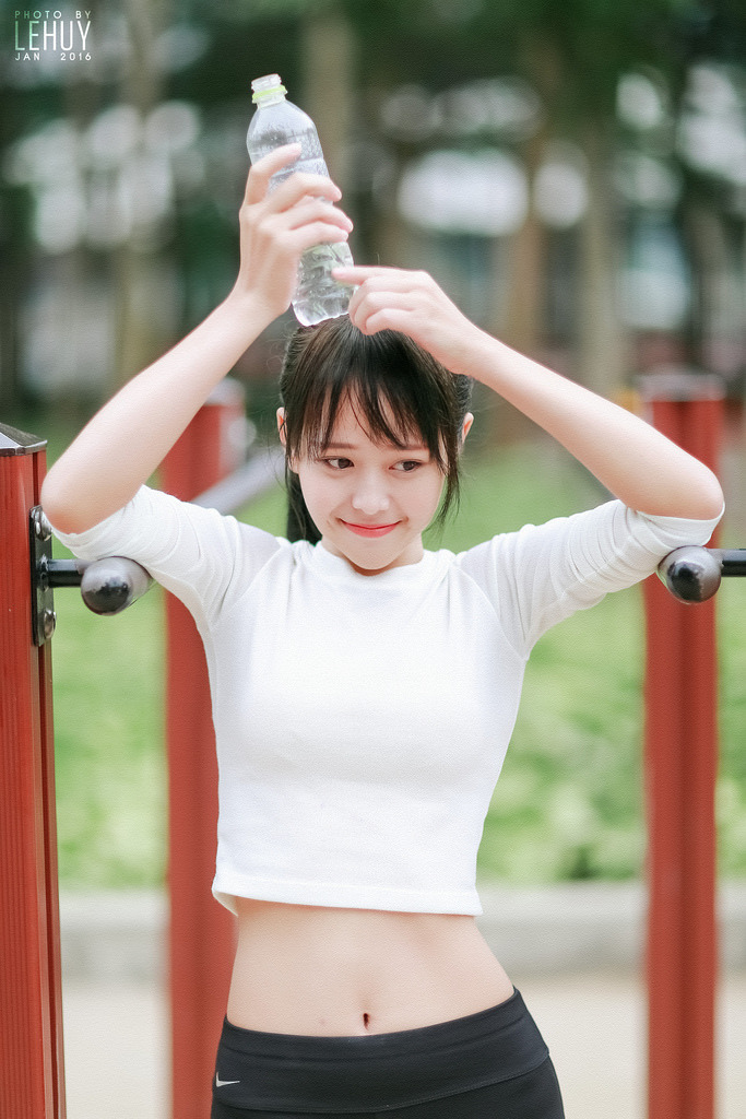 《漂亮的女鄰居》三級(jí)