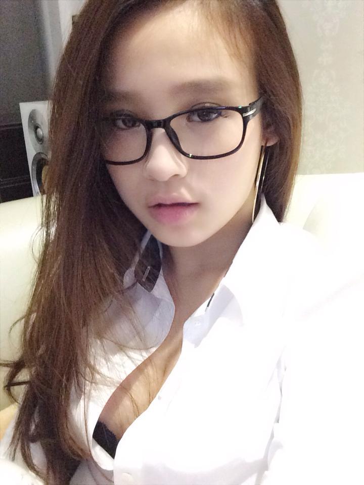《年輕朋友的妻子》在線播放